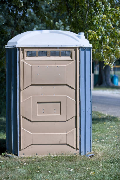 Best Portable restroom trailer rental  in Elmore, AL